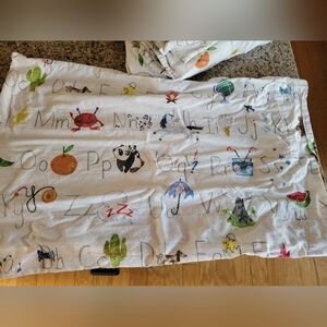 Pottery Barn Kids Toddler Sheet Set